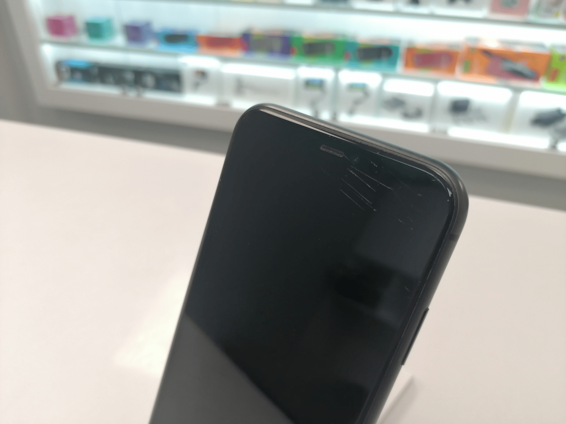 iPhone 11 64Гб (76% / без коробки / RU) Черный - Б/У ★★☆☆☆