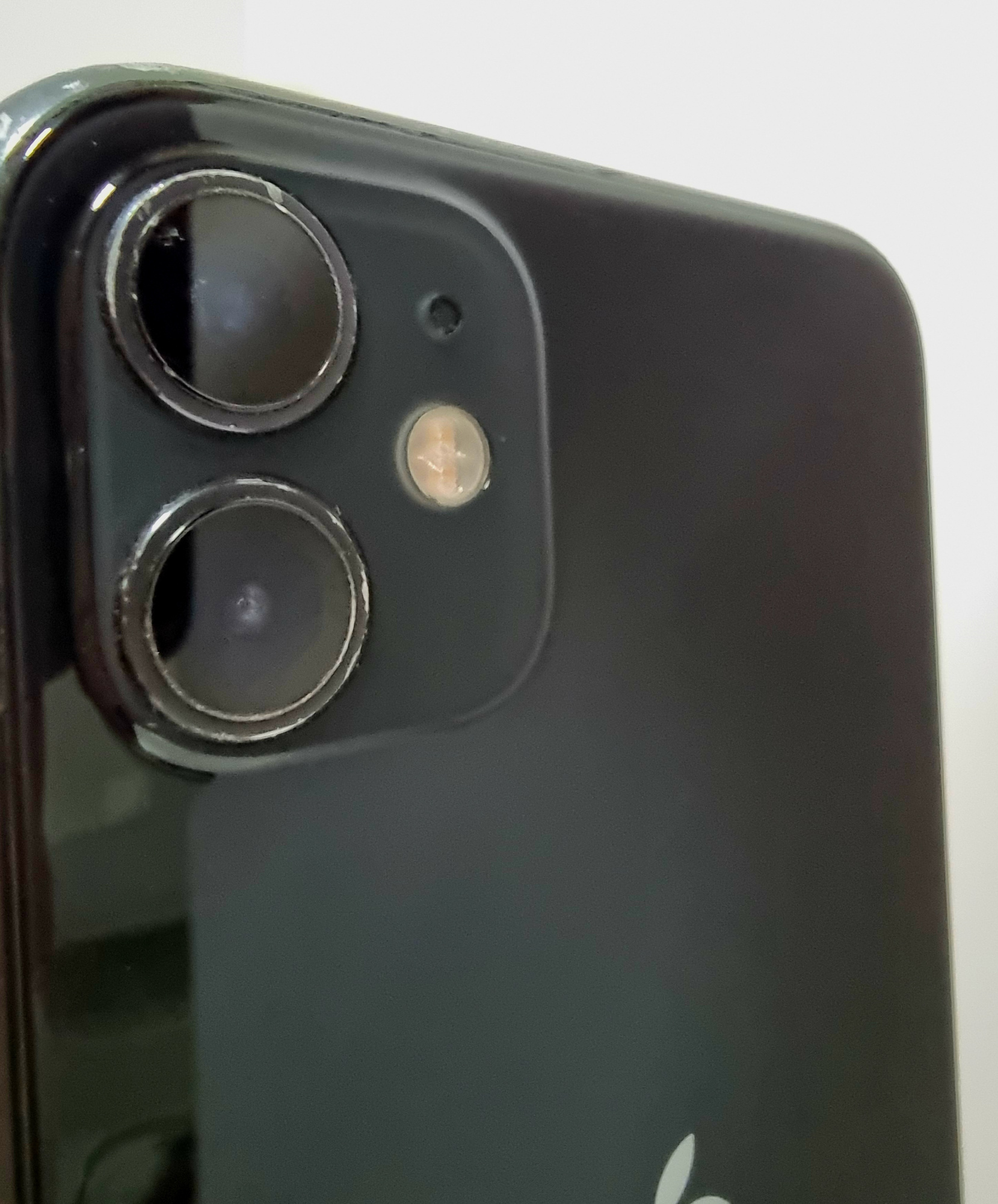 iPhone 11 128Гб (76% / Без коробки / Заменён дисплей / Не работает Face ID / RU) Черный - Б/У ★★★☆☆